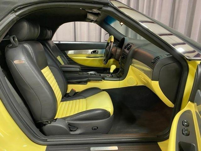 Ford Thunderbird Deluxe 2002