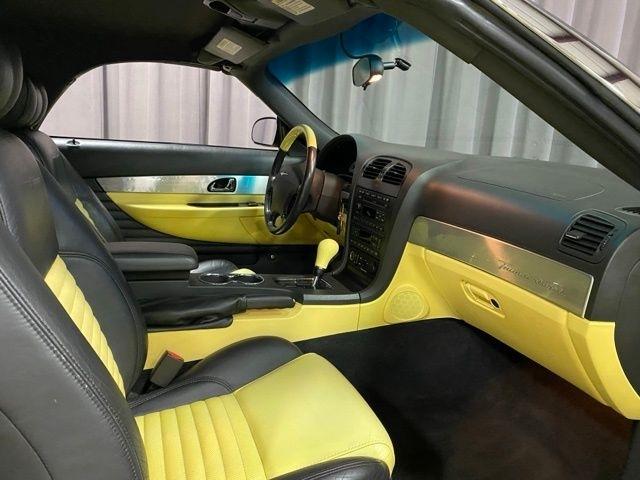 Ford Thunderbird Deluxe 2002