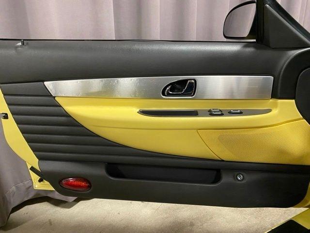 Ford Thunderbird Deluxe 2002