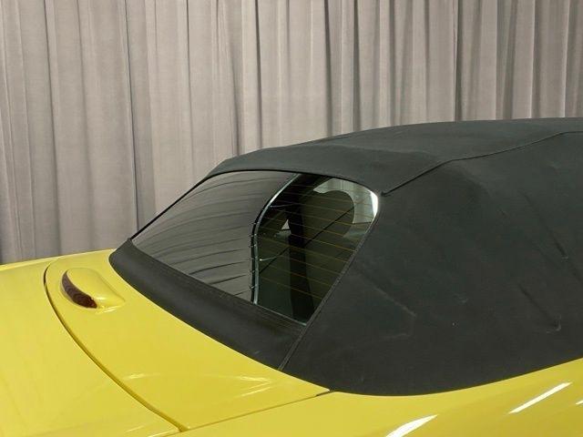 Ford Thunderbird Deluxe 2002