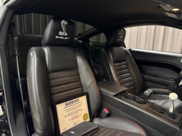 Ford Mustang GT Deluxe Coupe 2007