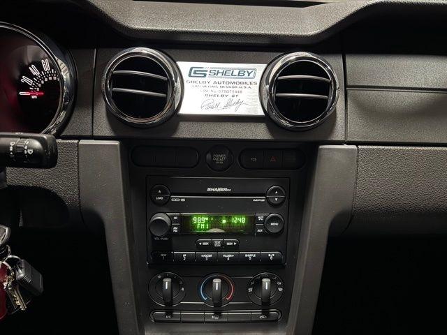 Ford Mustang GT Deluxe Coupe 2007