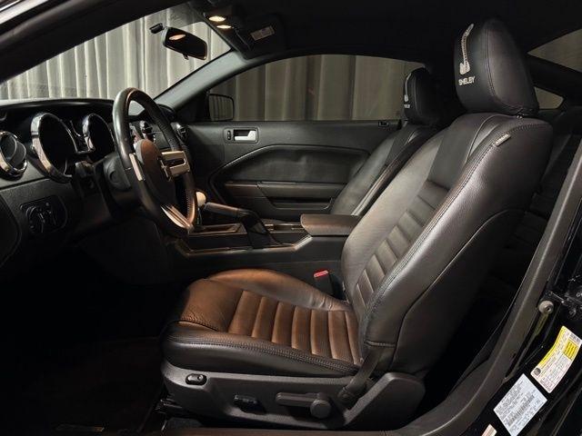 Ford Mustang GT Deluxe Coupe 2007