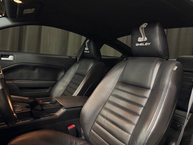 Ford Mustang GT Deluxe Coupe 2007