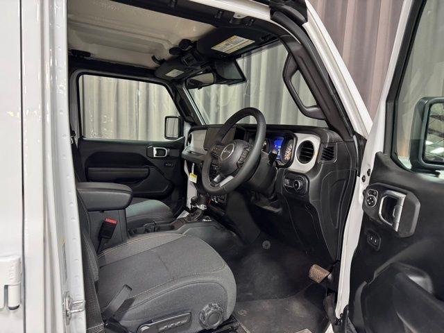 Jeep Wrangler Sport 2025