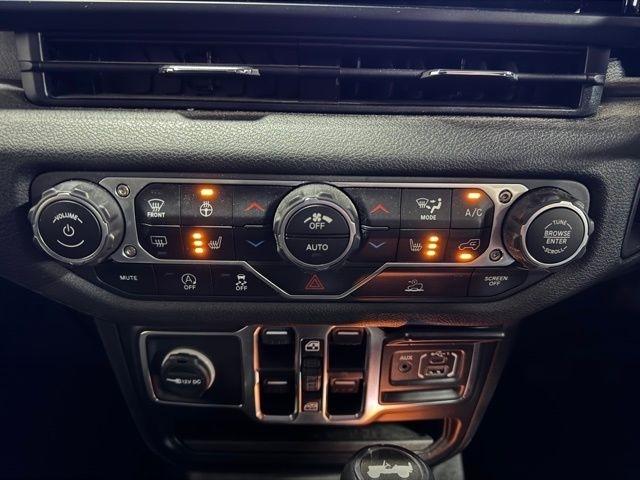 Jeep Wrangler Sport 2025