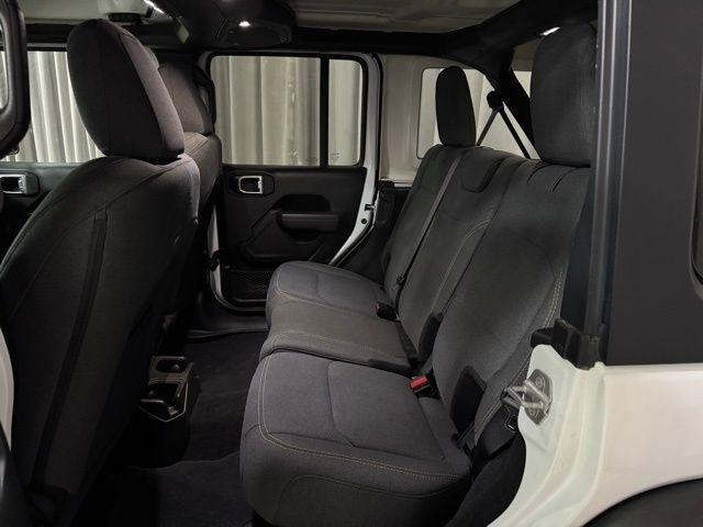 Jeep Wrangler Sport 2025