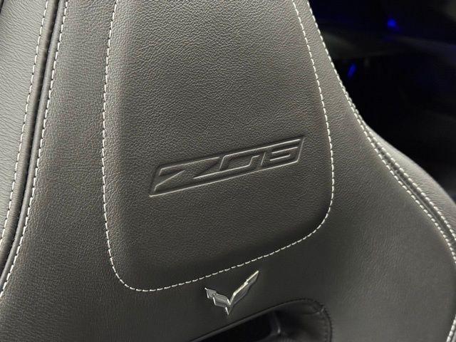 2016 Chevrolet Corvette 2LZ - Photo 11