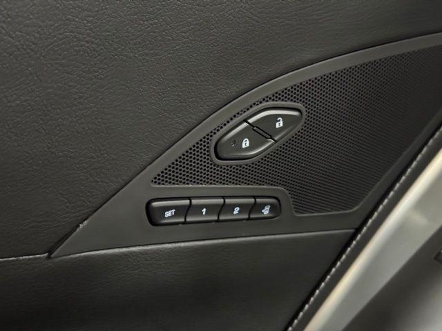 2016 Chevrolet Corvette 2LZ - Photo 13