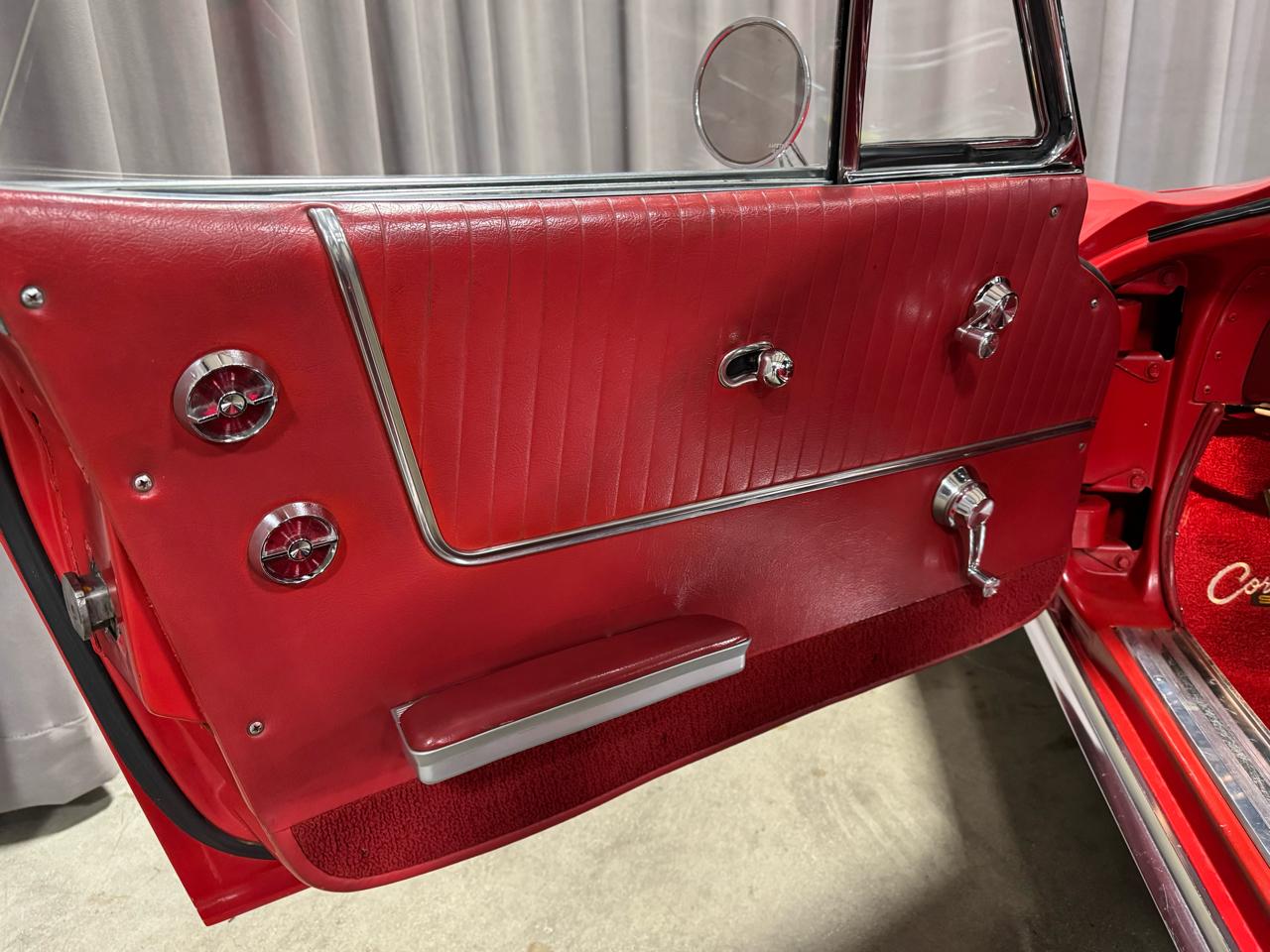 Chevrolet Corvette 2D Convertible 1964