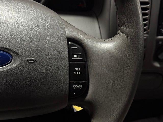 Ford F-150 King Ranch SuperCrew 4WD 2003