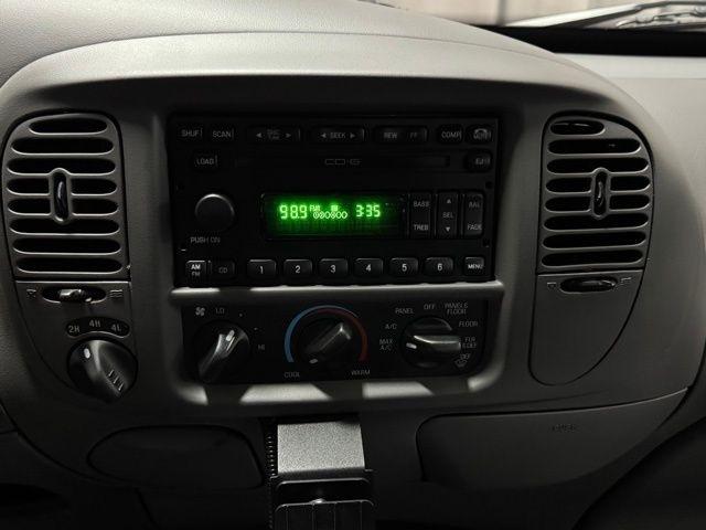 Ford F-150 King Ranch SuperCrew 4WD 2003