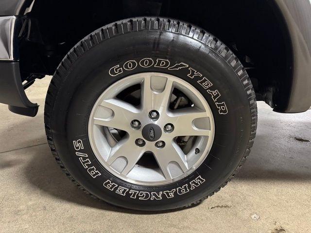 Ford F-150 King Ranch SuperCrew 4WD 2003