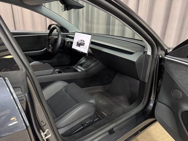 Tesla Model 3 Base 2024