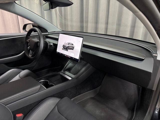 Tesla Model 3 Base 2024
