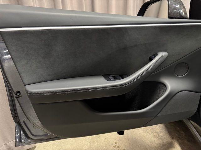 Tesla Model 3 Base 2024