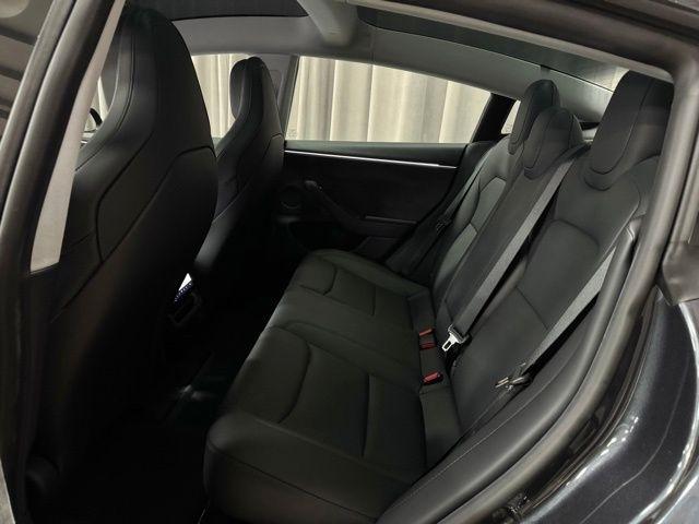 Tesla Model 3 Base 2024