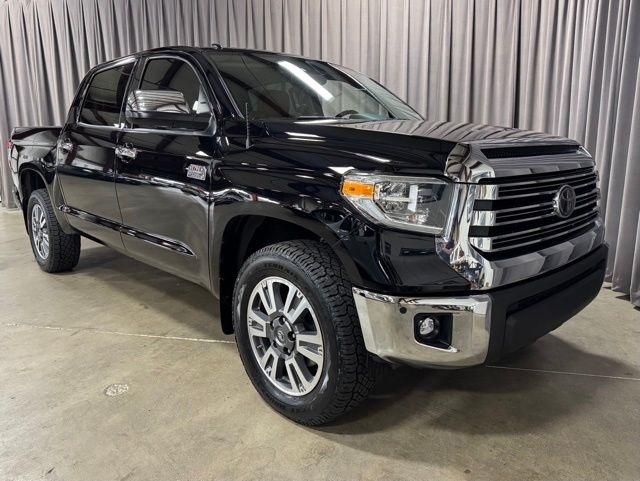 2019 Toyota Tundra Platinum CrewMax 5.7L 4WD