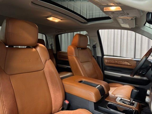 Toyota Tundra Platinum CrewMax 5.7L 4WD 2019