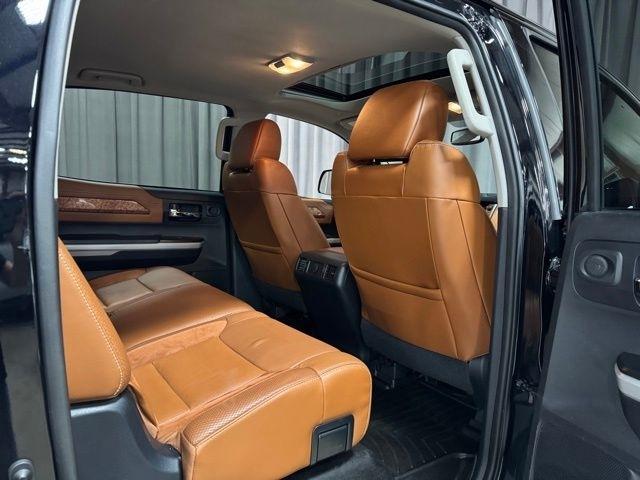 Toyota Tundra Platinum CrewMax 5.7L 4WD 2019