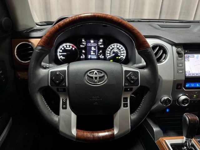 Toyota Tundra Platinum CrewMax 5.7L 4WD 2019