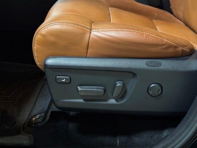 Toyota Tundra Platinum CrewMax 5.7L 4WD 2019