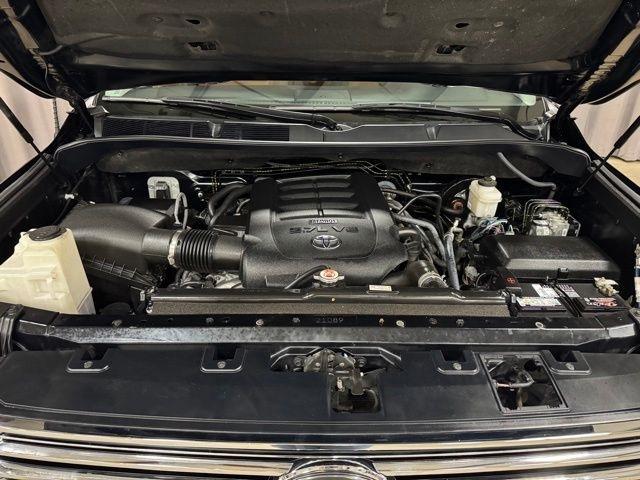 Toyota Tundra Platinum CrewMax 5.7L 4WD 2019