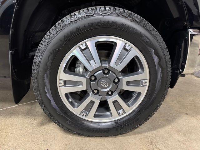 Toyota Tundra Platinum CrewMax 5.7L 4WD 2019