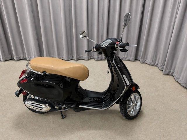 Vespa Primavera 50  2022