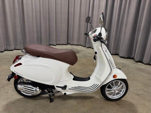 Vespa Primavera 50  2022