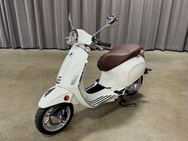 Vespa Primavera 50  2022