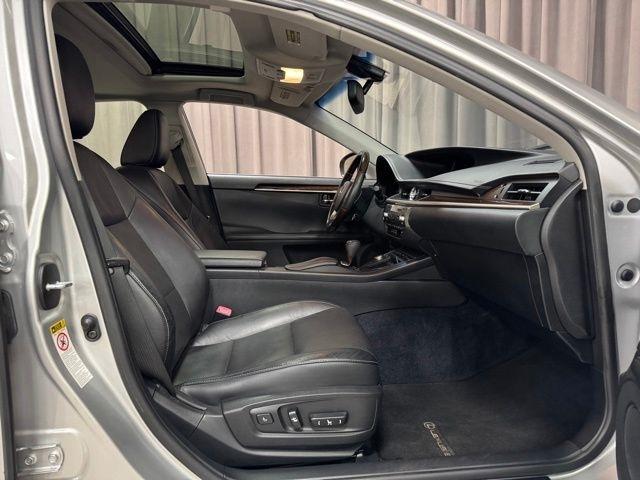 Lexus ES 350 Sedan 2014