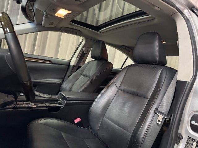 Lexus ES 350 Sedan 2014