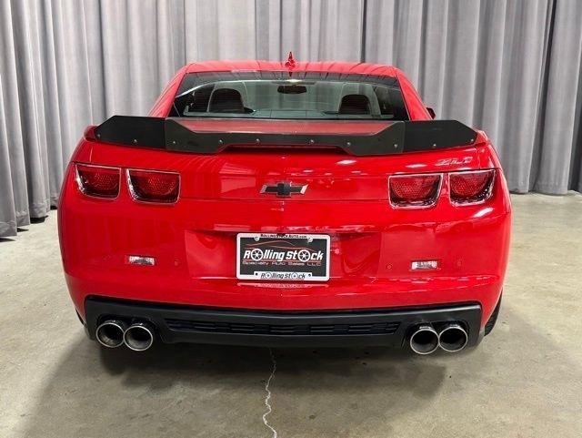 Chevrolet Camaro Coupe ZL1 2013