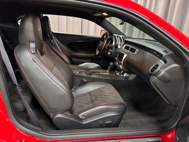 Chevrolet Camaro Coupe ZL1 2013