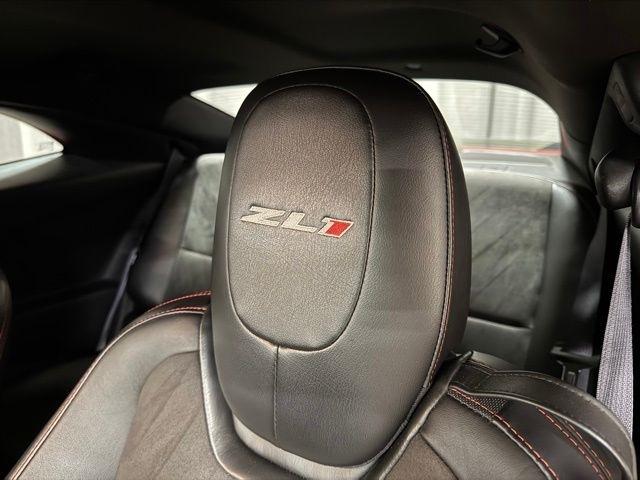 Chevrolet Camaro Coupe ZL1 2013