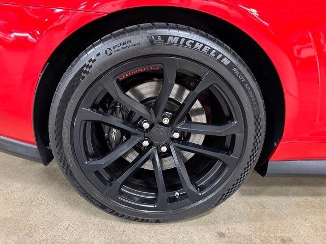 Chevrolet Camaro Coupe ZL1 2013