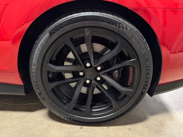 Chevrolet Camaro Coupe ZL1 2013