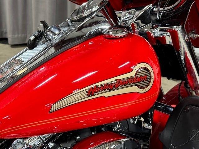 Harley-Davidson FLHRI  2003
