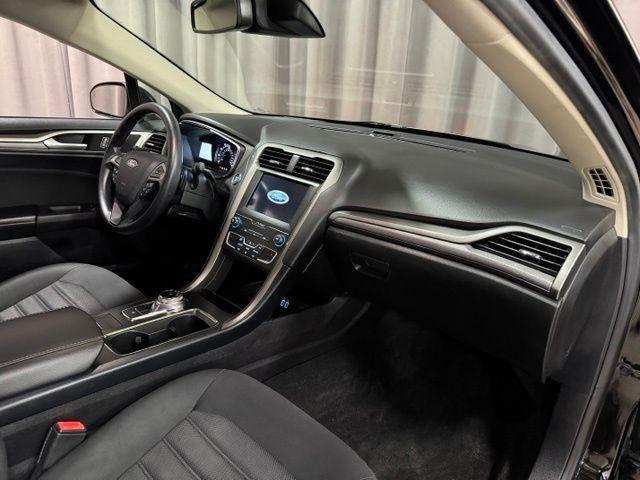 Ford Fusion SE 2019
