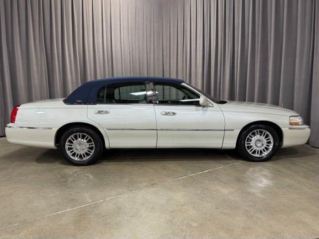 Lincoln Town Car Designer Series 2006