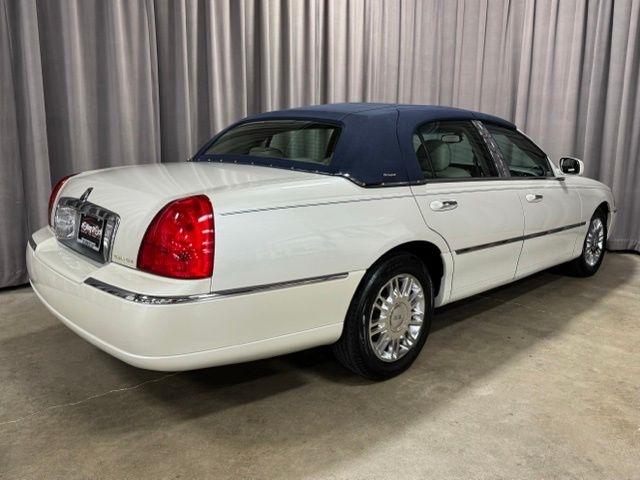 Lincoln Town Car Designer Series 2006