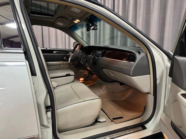 Lincoln Town Car Designer Series 2006
