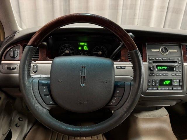 Lincoln Town Car Designer Series 2006