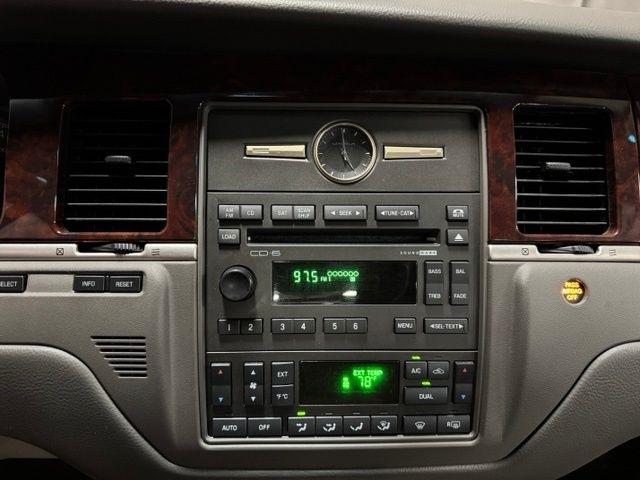 Lincoln Town Car Designer Series 2006