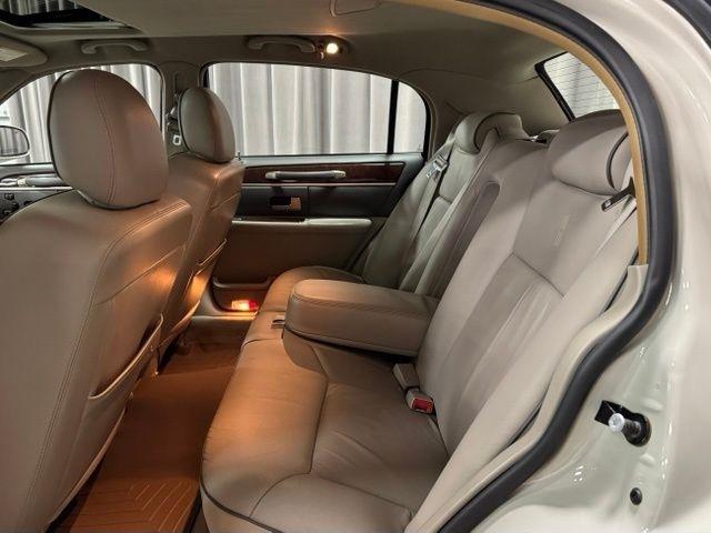 Lincoln Town Car Designer Series 2006