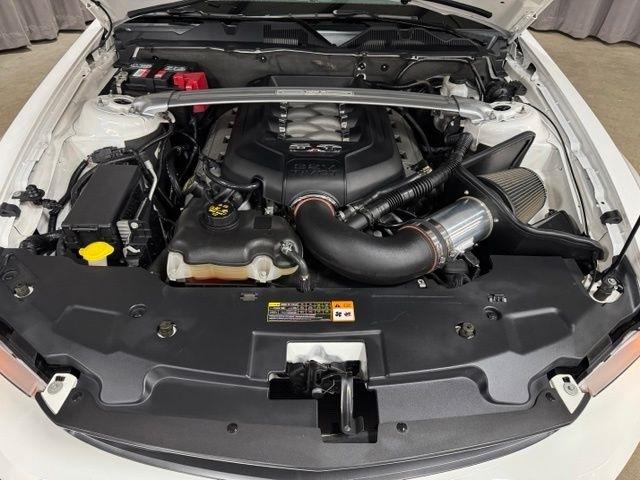 Ford Mustang GT convertible 2012