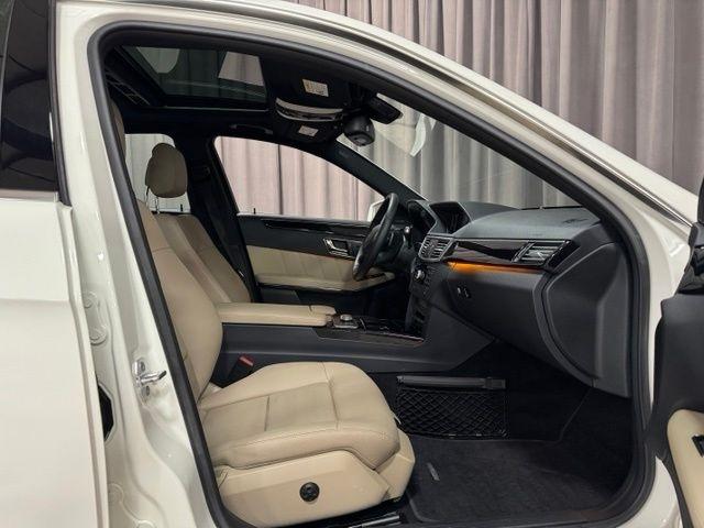 Mercedes-Benz E-Class E350 Sedan 4MATIC 2010