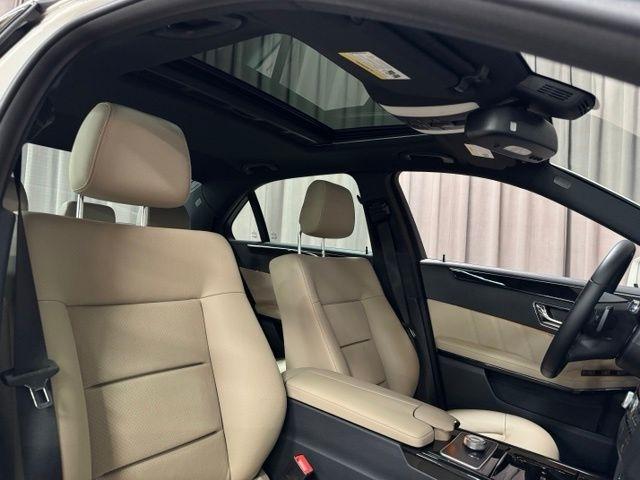 Mercedes-Benz E-Class E350 Sedan 4MATIC 2010
