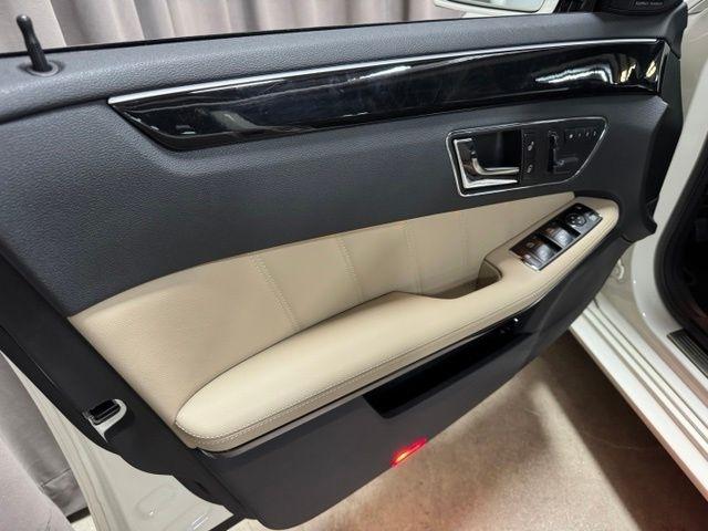 Mercedes-Benz E-Class E350 Sedan 4MATIC 2010